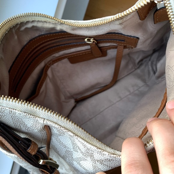 Michael Kors Purse - Picture 2 of 5